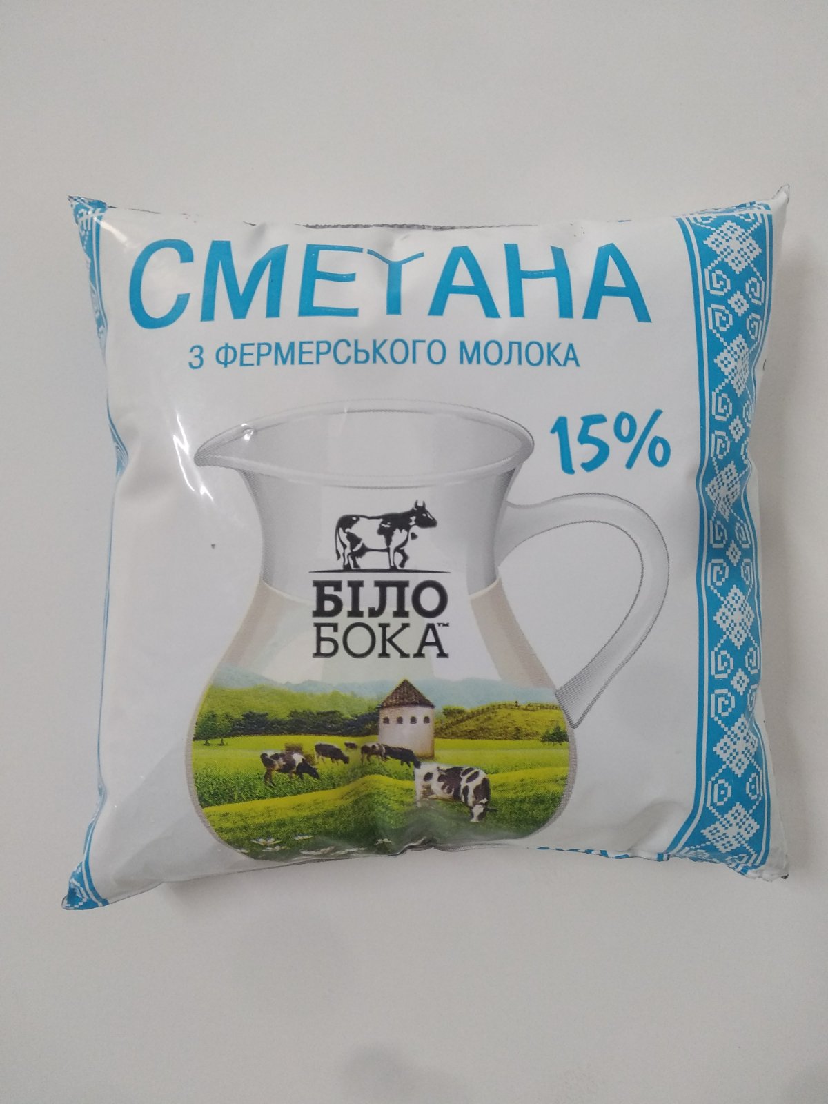 Сметана з фермерського молока п/е 15% жиру 380г ТМ БІЛОБОКА